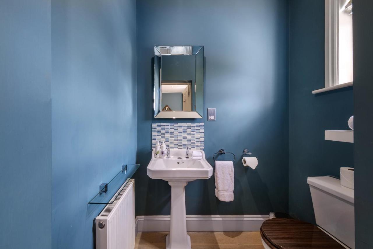 The Packhorse Inn Ньюмаркет Экстерьер фото
