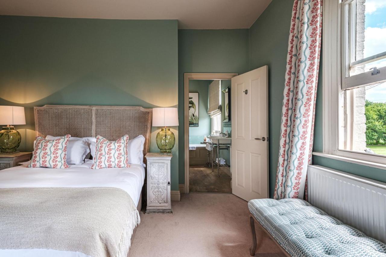 The Packhorse Inn Ньюмаркет Экстерьер фото